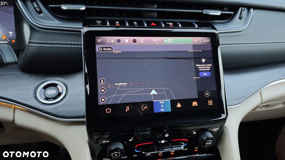 Jeep Grand Cherokee - 27