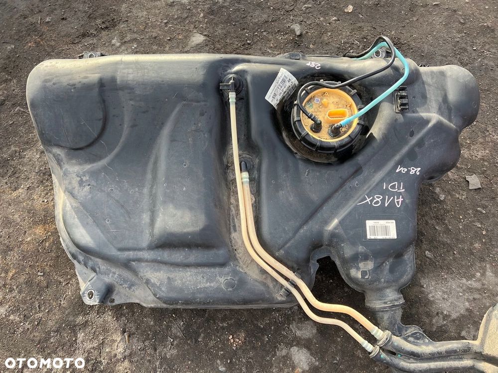 AUDI A1 8X 1.6 DIESEL BAK ZBIORNIK PALIWA 6R0201021AK 6R0919050H - 1