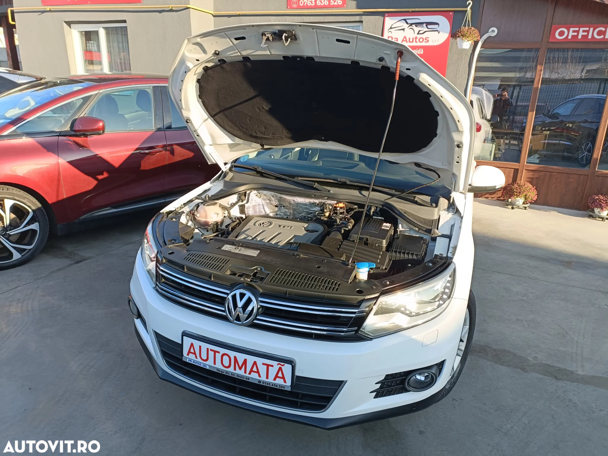 Volkswagen Tiguan 2.0 TDI DPF 4Motion BlueMotion Technology DSG Exclusive - 28
