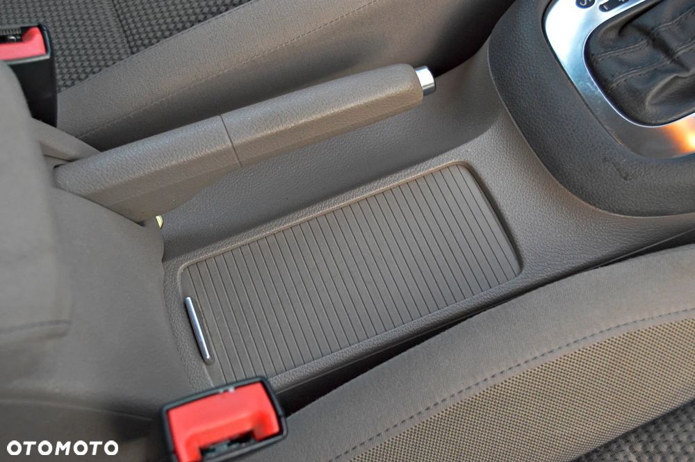 Volkswagen Golf 1.4 TSI Comfortline DSG - 20