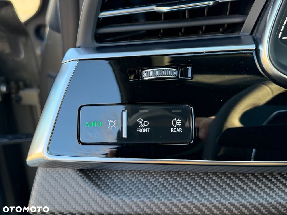 Audi RS Q8 TFSI Quattro Tiptronic - 22