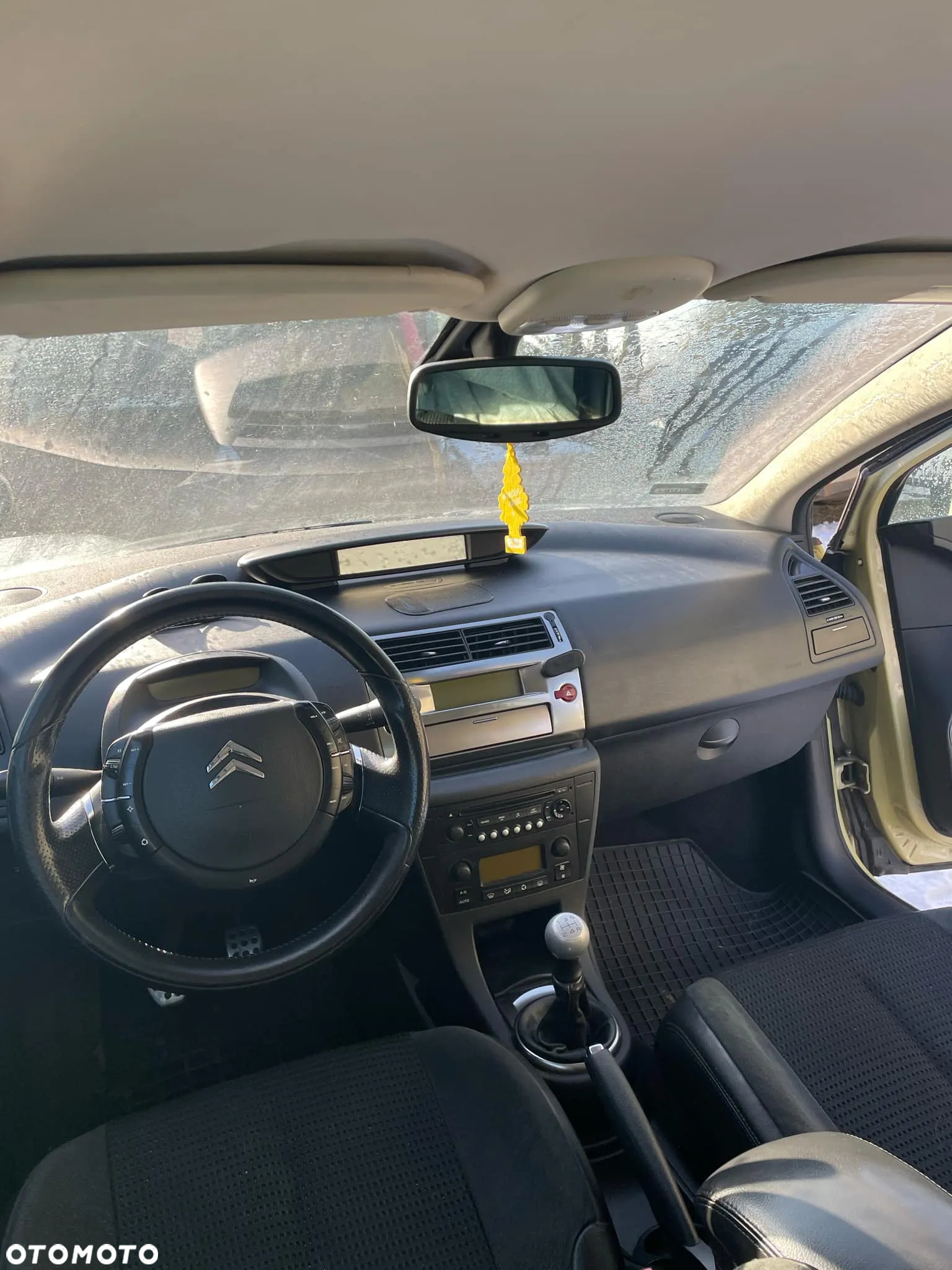 Citroën C4 2.0 16V Exclusive - 9