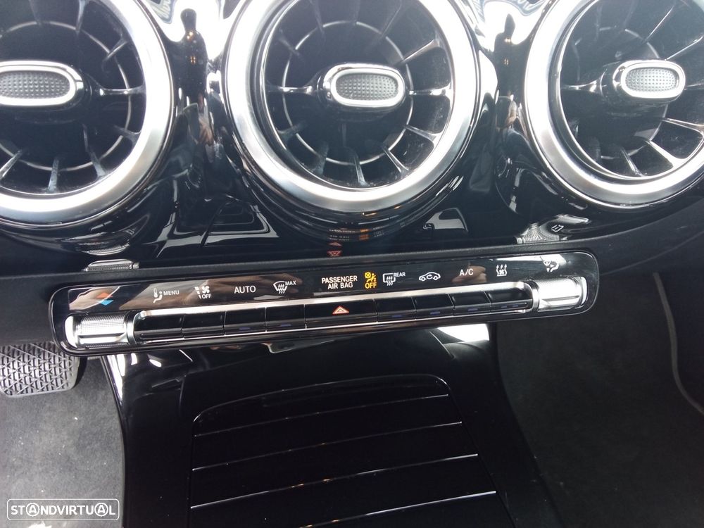 Mercedes-Benz A 250 e Style Plus - 22
