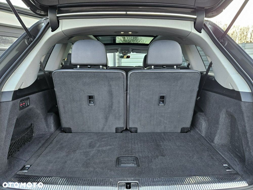 Audi Q7 - 25