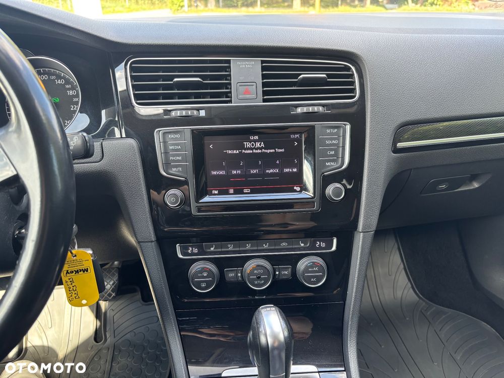 Volkswagen Golf 1.4 TSI BMT Highline DSG - 16