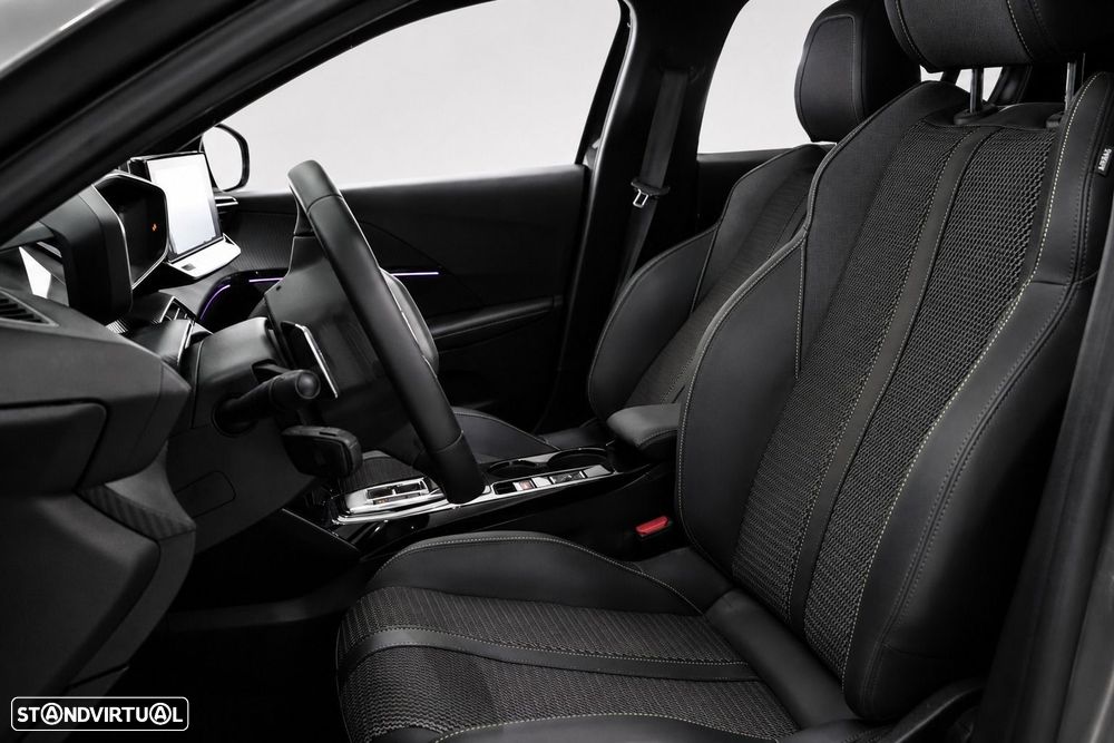 Peugeot 208 1.2 PureTech GT Line EAT8 - 9