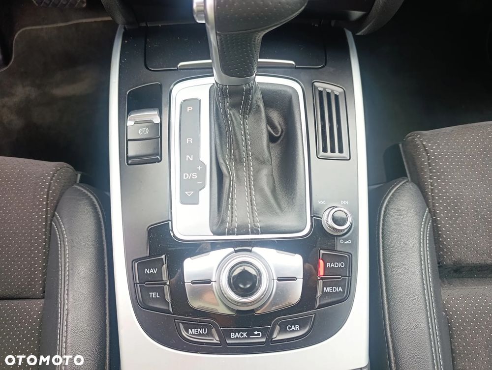 Audi A4 Avant 2.0 TFSI quattro S tronic S line Sportpaket - 24