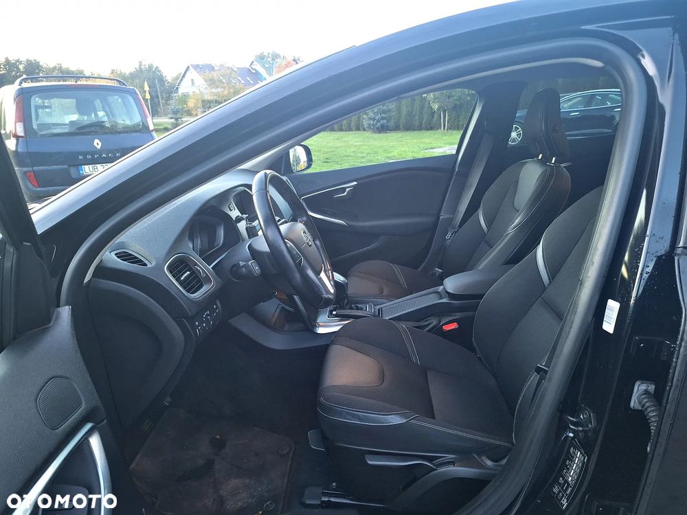 Volvo V40 - 19