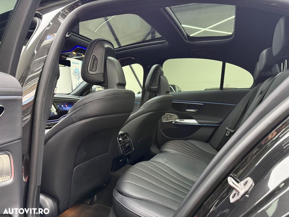 Mercedes-Benz E 300e 4Matic 9G-TRONIC Edition AMG Line - 30