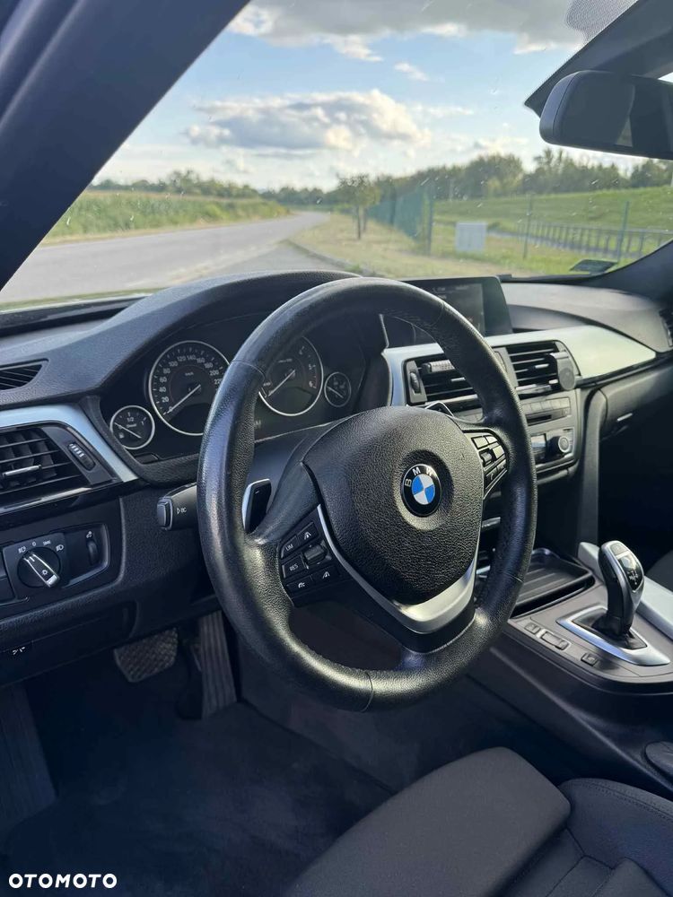 BMW Seria 3 325d Sport Line - 11