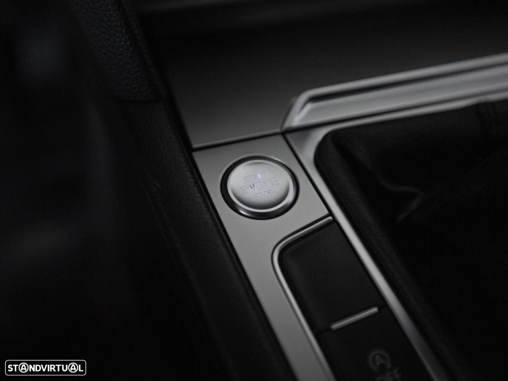 VW Passat Variant 1.6 TDI Confortline - 18