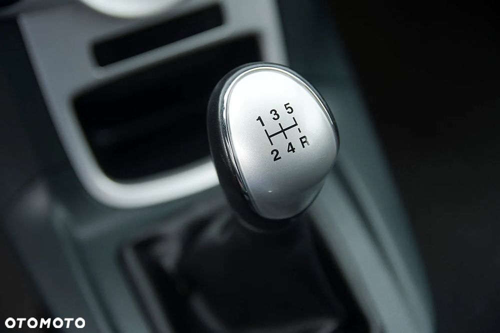 Ford Fiesta 1.25 Titanium - 31