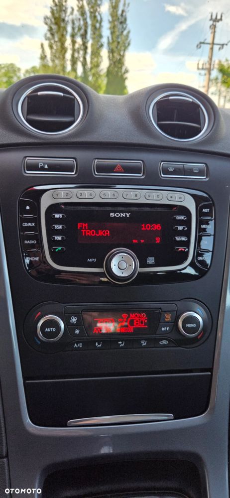 Ford Mondeo 2.0 TDCi Ghia - 25