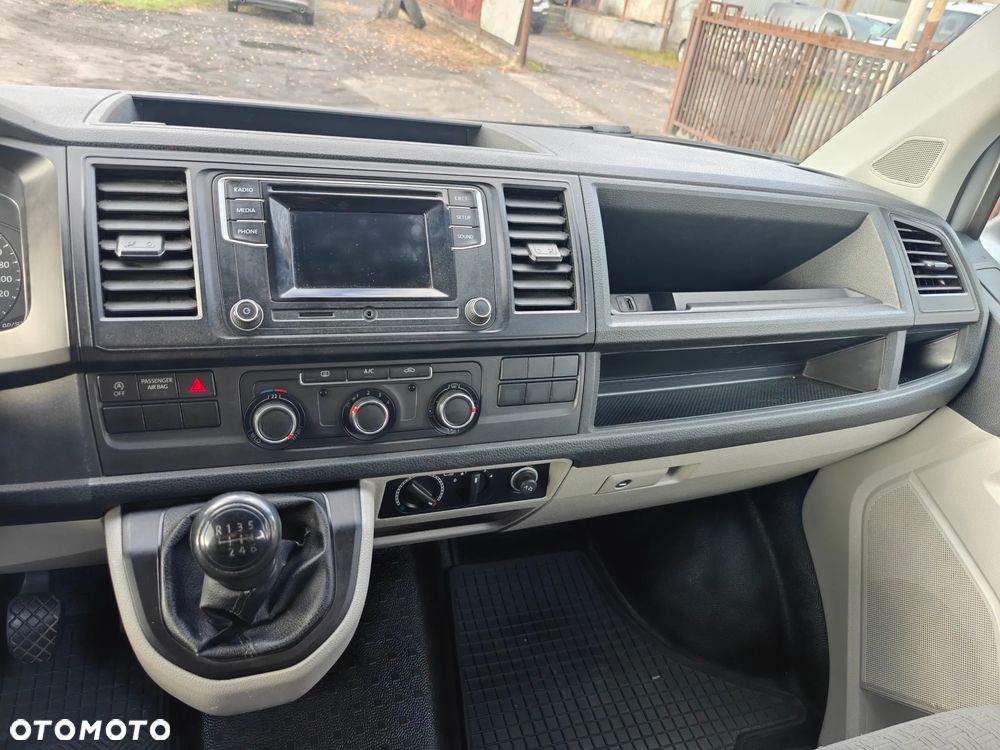Volkswagen Transporter - 17