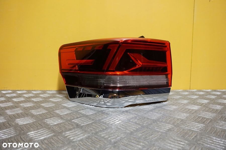 VW VOLKSWAGEN ATLAS 3CN 2021 - LAMPA TYLNA LEWA LED IQ LIGHT USA - 1