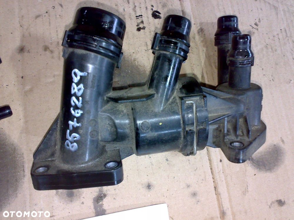 obudowa termostatu bmw x3 g01 x5 g05 g11 g12 g20 g21 g30 g31 g32 3.0d 4.0d - 1