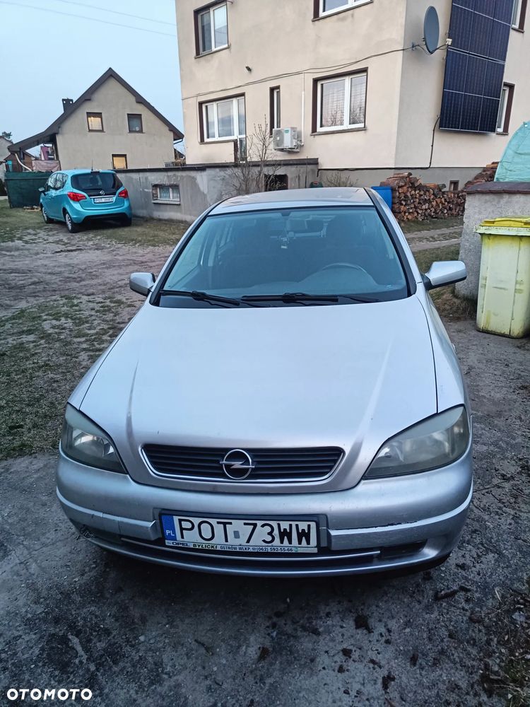 Opel Astra 2.0 DTI - 1