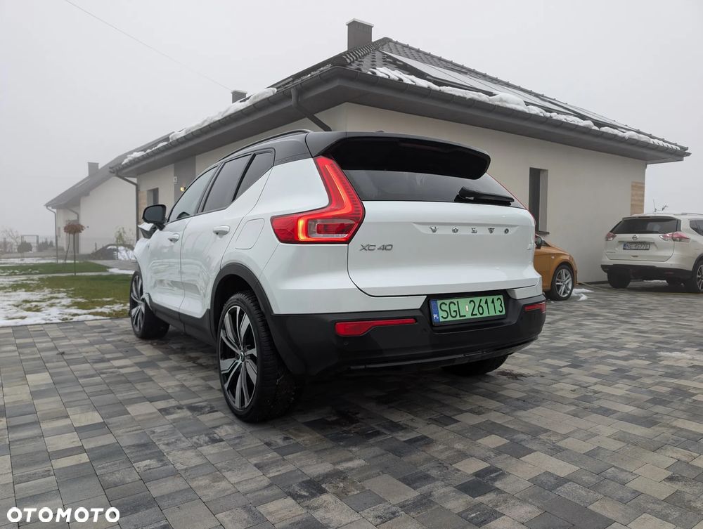 Volvo XC 40 82kWh P8 Recharge AWD Pro - 4