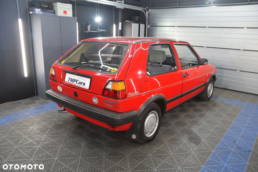 Volkswagen Golf 1.3 - 25