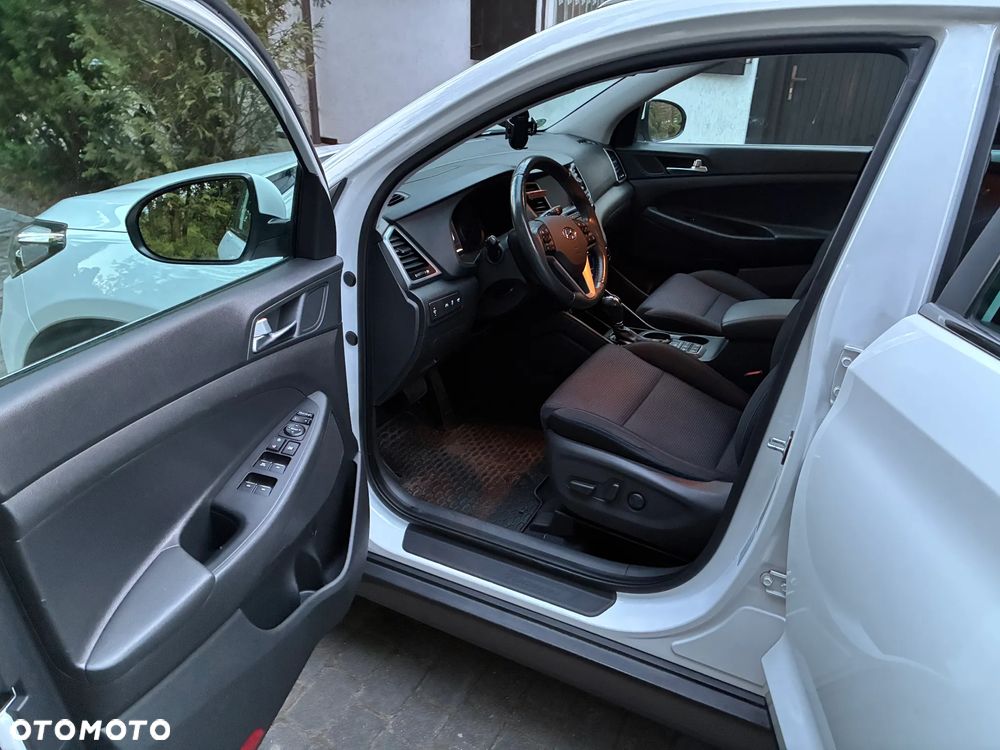 Hyundai Tucson blue 1.7 CRDi 2WD DCT Advantage - 9