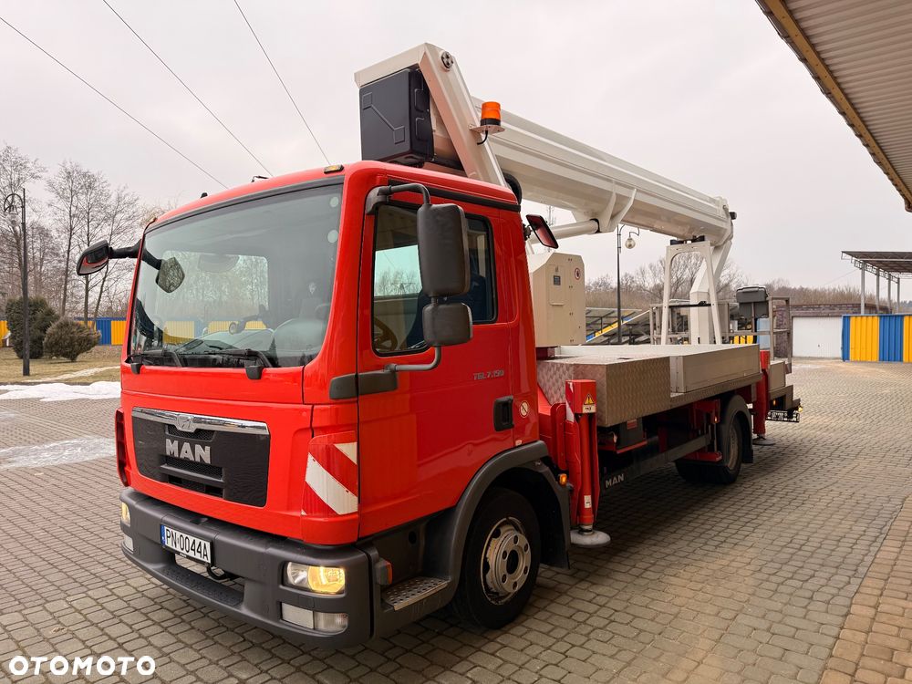 Ruthmann T330 (33m w bok 21,2m)Mercedes Atego, MAN TGL7.150 - 2