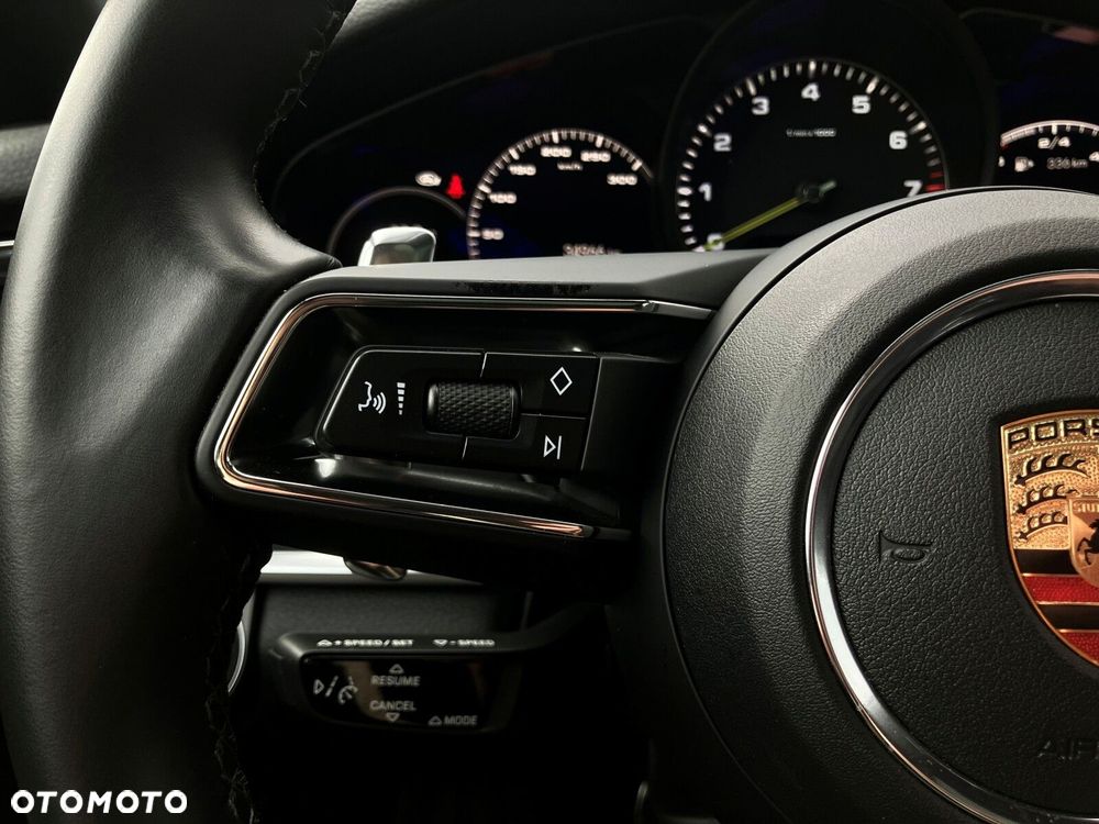 Porsche Panamera - 26