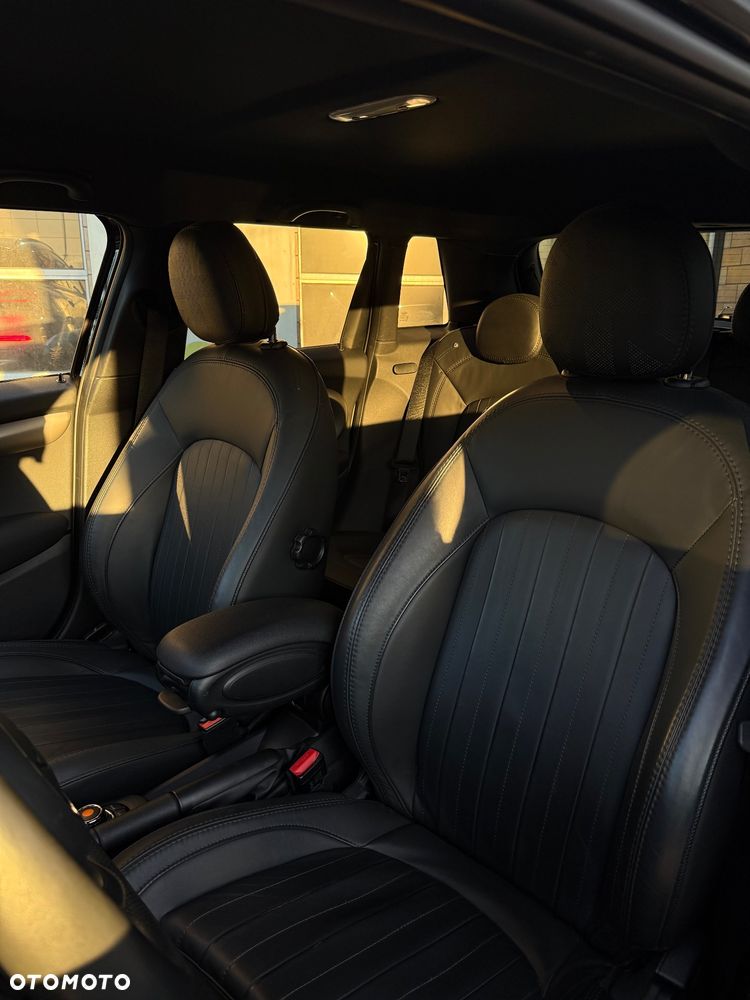 MINI Cooper S John Works Trim - 6