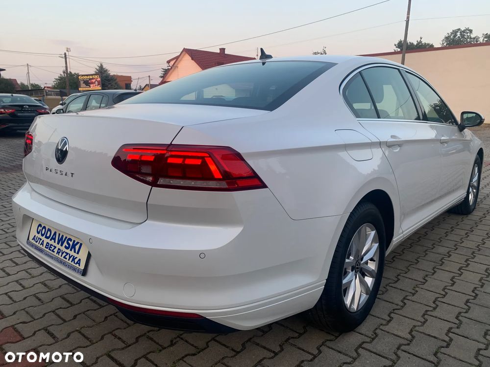 Volkswagen Passat 2.0 TDI EVO Business DSG - 8