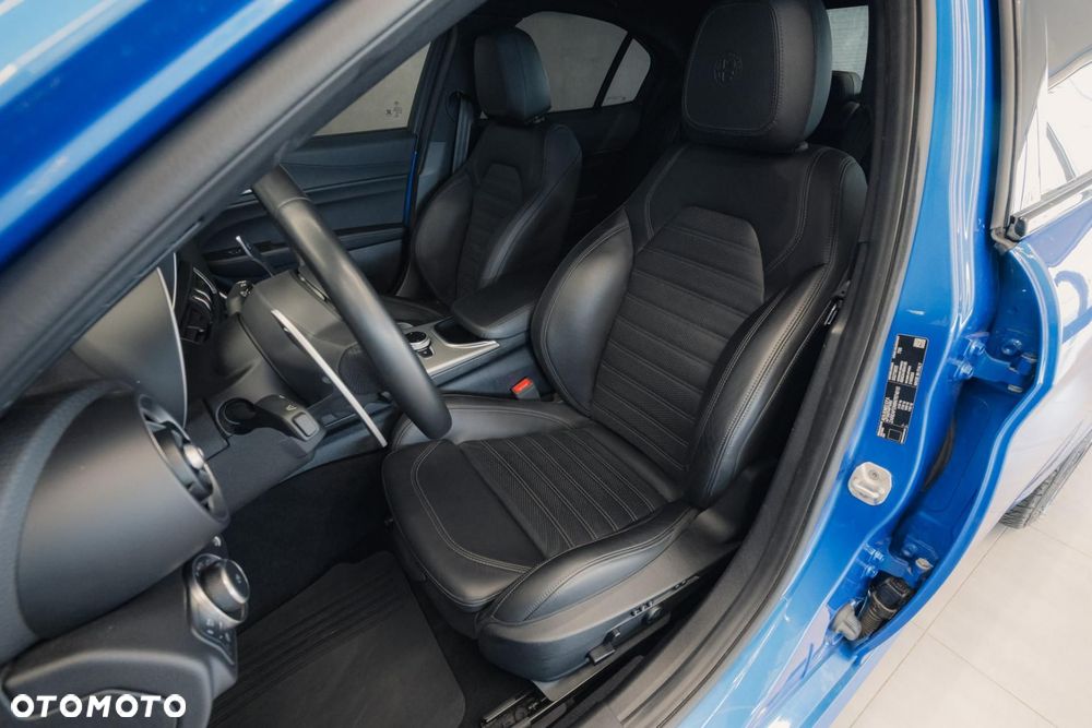Alfa Romeo Giulia 2.0 Turbo Veloce Q4 - 13