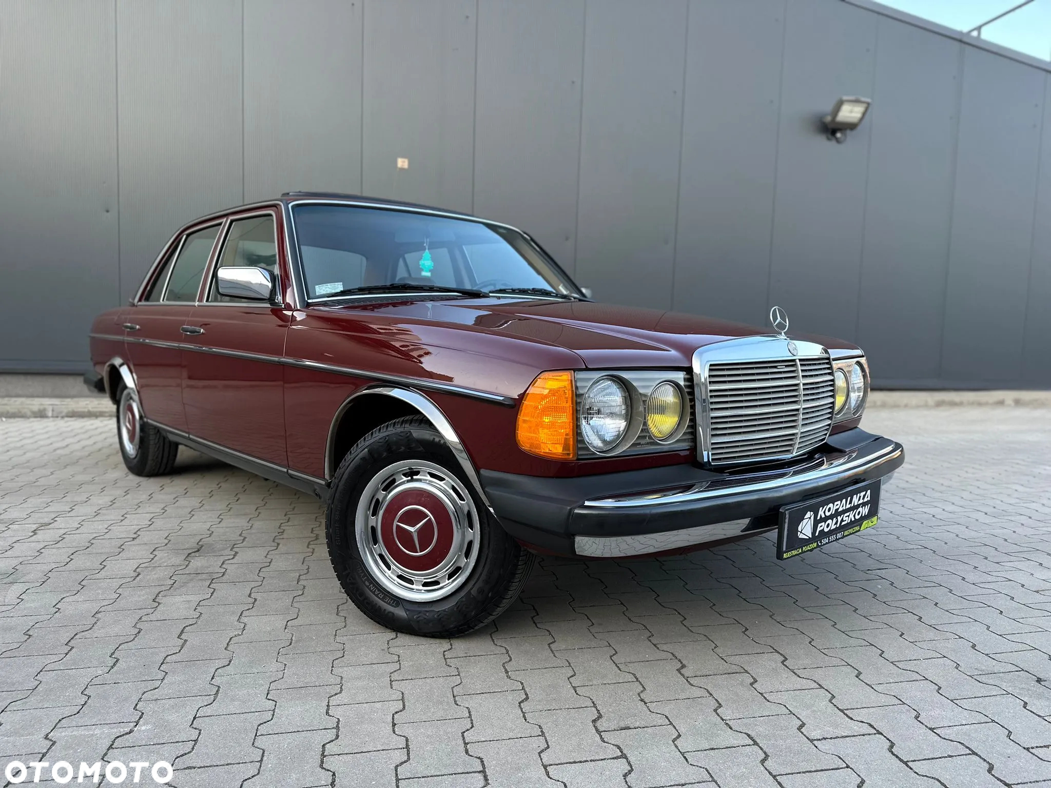 Mercedes-Benz W123 - 2
