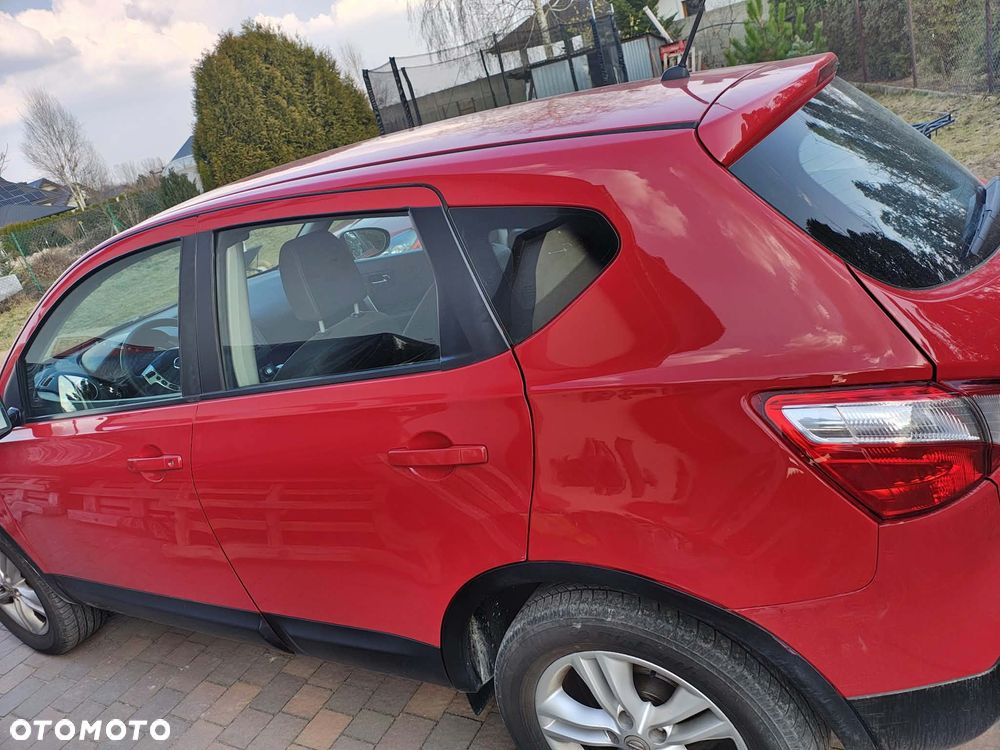 Nissan Qashqai 2010 photo 5