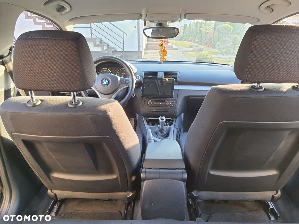 BMW Seria 1 116d - 9