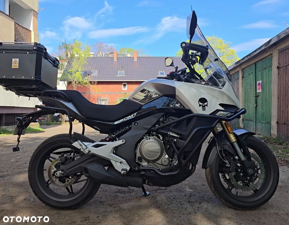 CFMoto 650 MT - 1