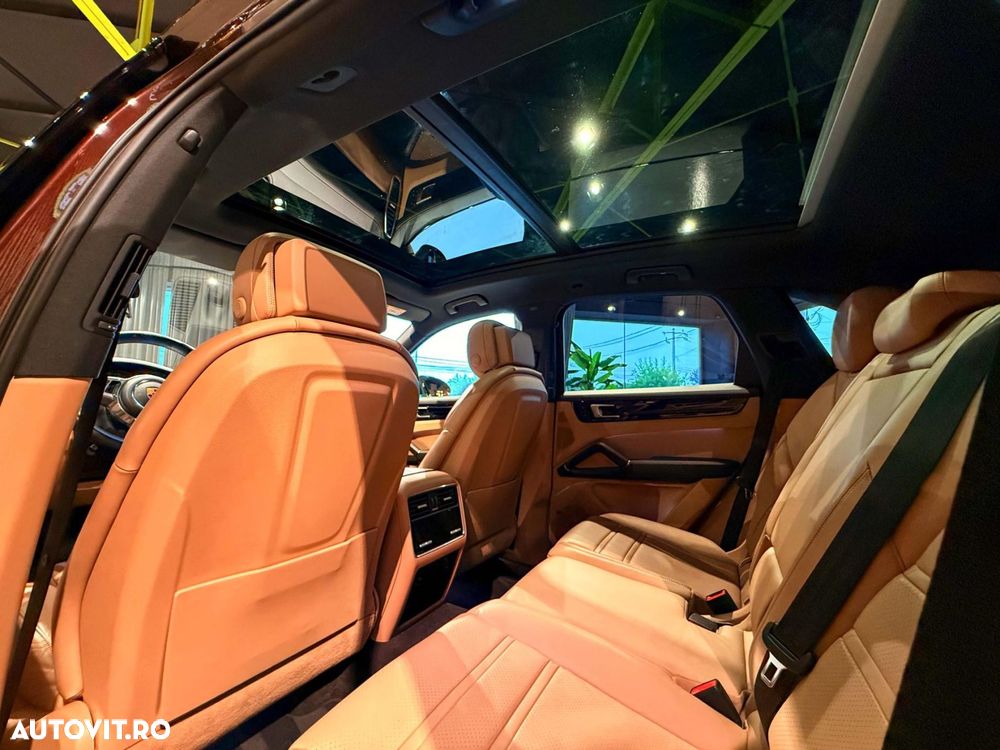 Porsche Cayenne - 20