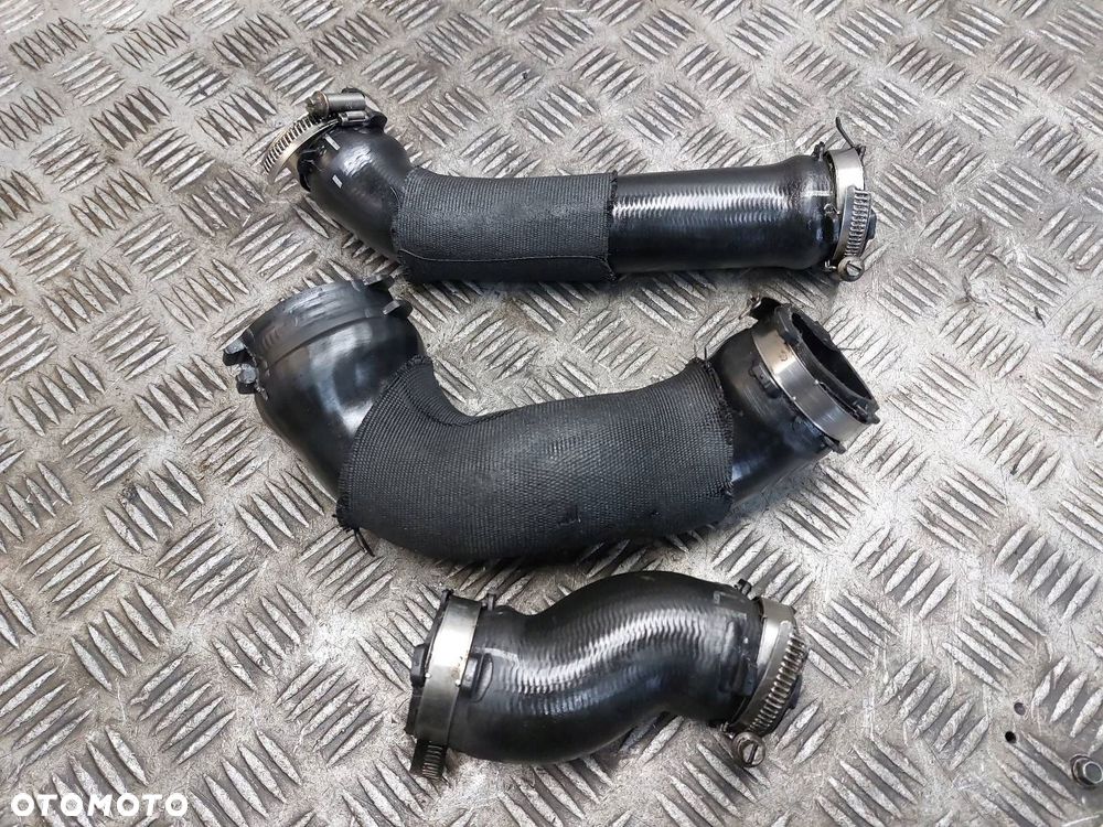 PRZEWÓD POWIETRZA INTERCOOLERA AUDI A4 B7 3.0 TDI 8E0145709E - 3