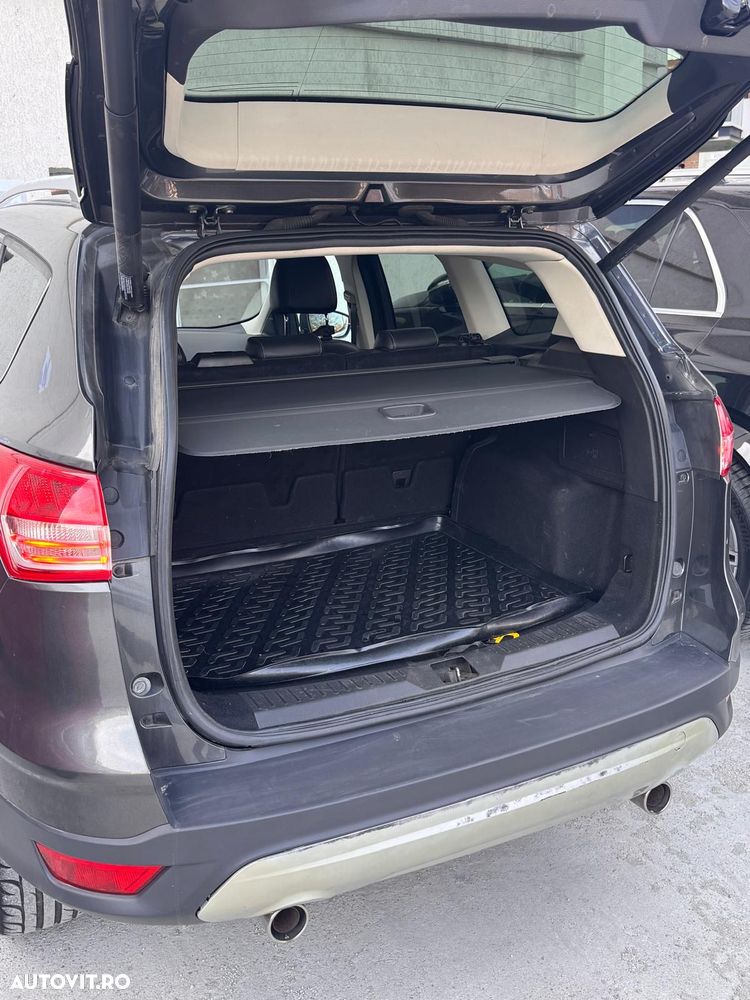 Ford Kuga 2.0 TDCi 4WD Powershift Titanium - 8