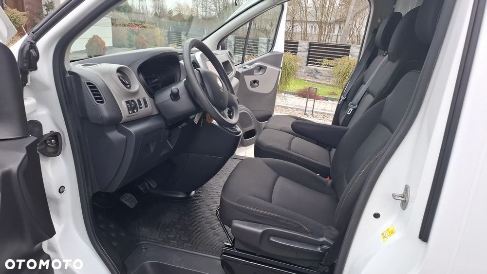 Renault trafic - 12