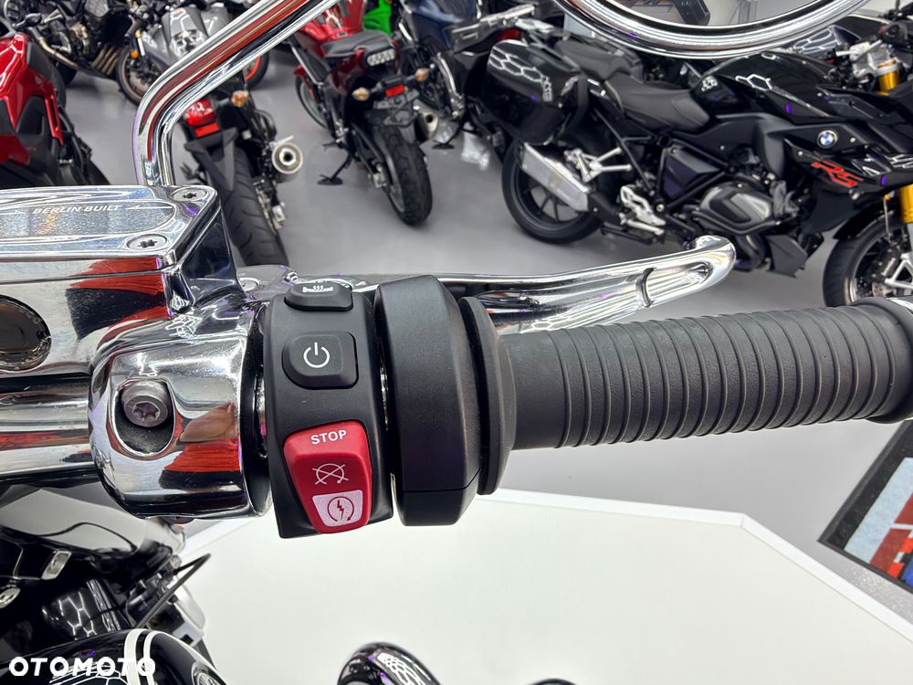 BMW R - 33