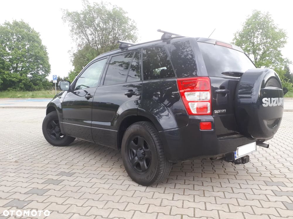 Suzuki Grand Vitara 2.0 Club Family - 20