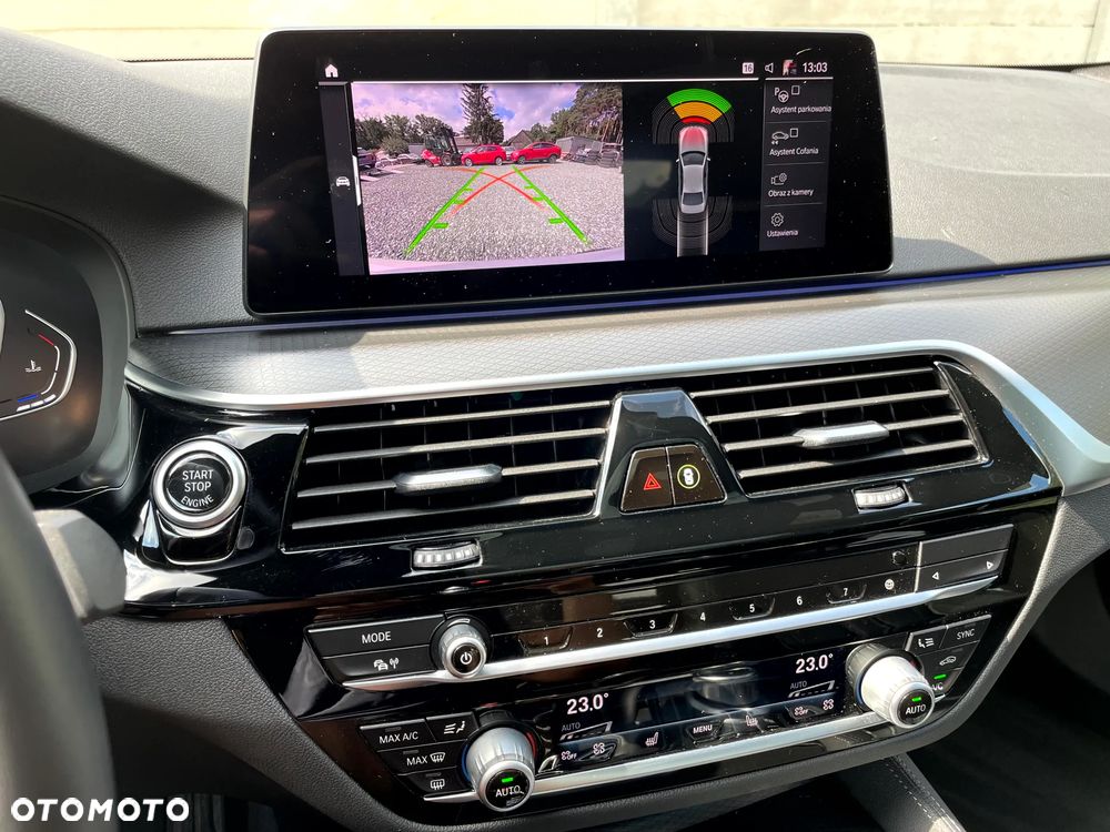BMW Seria 5 520i M Sport Edition - 29