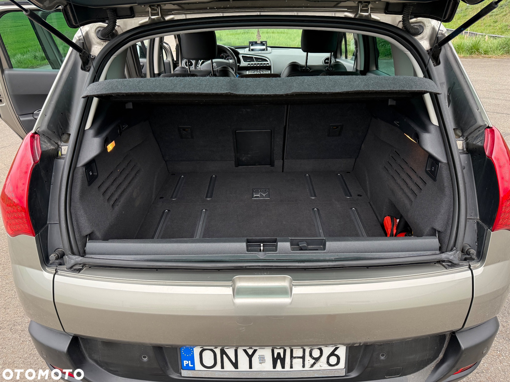 Peugeot 3008 2.0 HDi HYbrid4 - 10