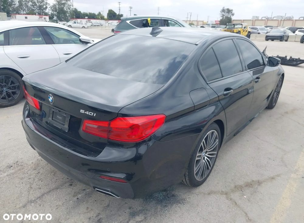 BMW Seria 5 540i GPF Sport - 4