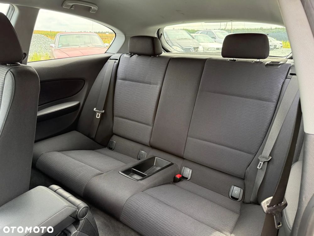 BMW Seria 1 116i - 13