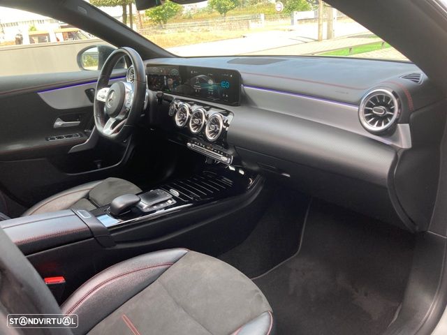 Mercedes-Benz CLA 250 e 8G-DCT AMG Line Advanced Plus - 39