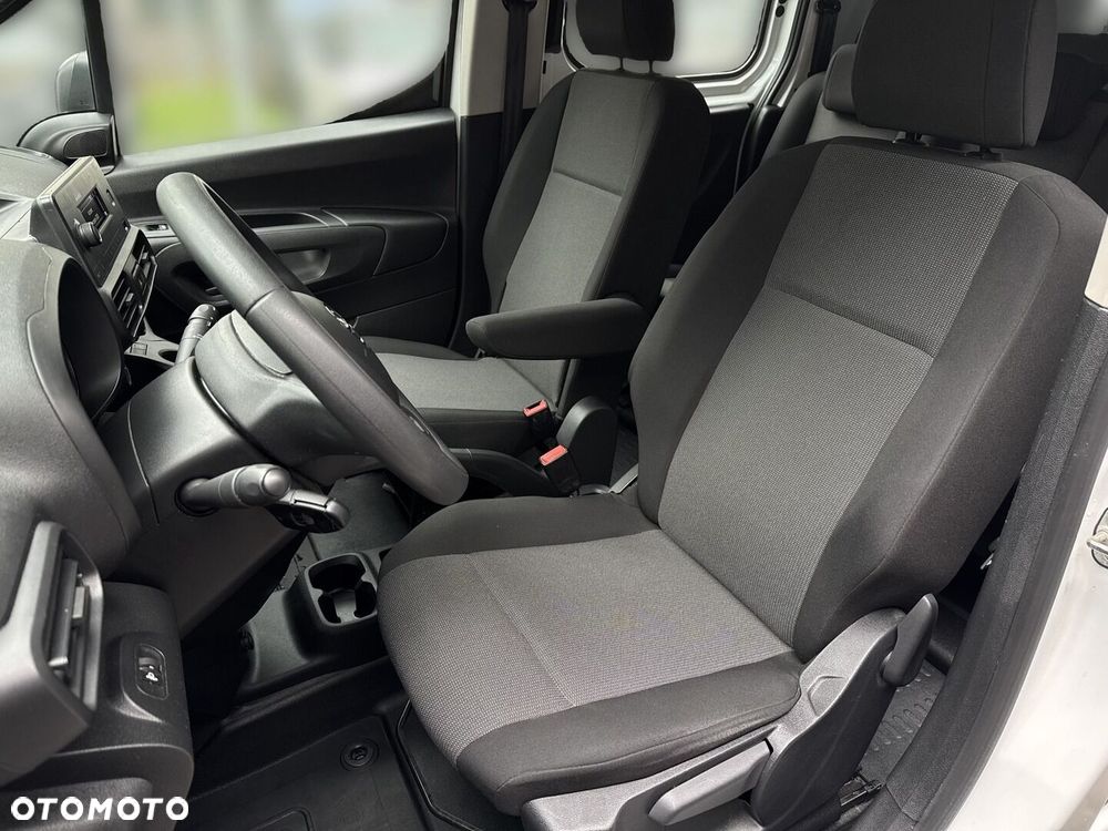 Toyota PROACE CITY - 16