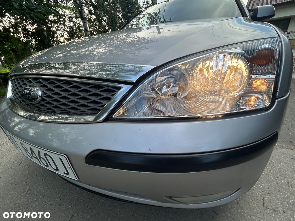 Ford Mondeo - 26
