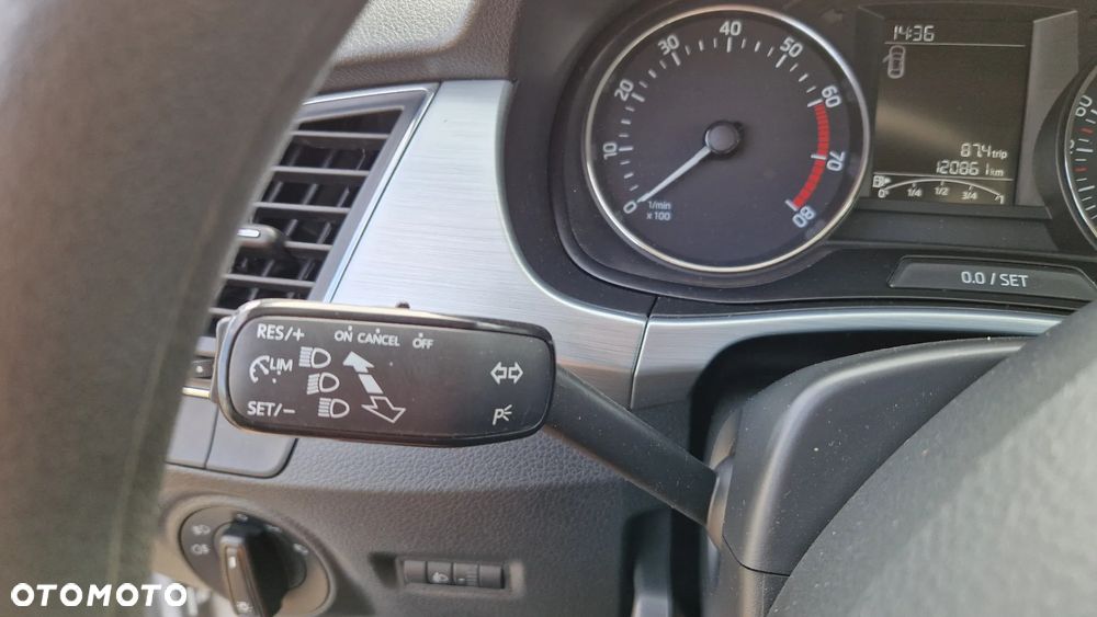 Skoda Fabia 1.0 Ambition - 11