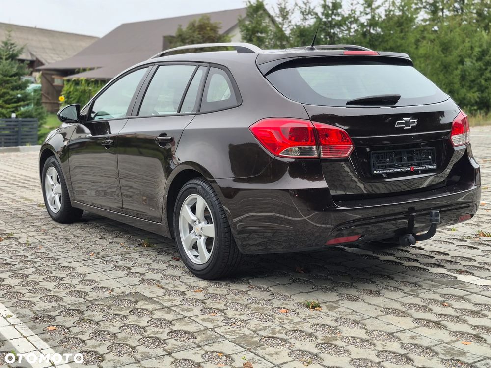 Chevrolet Cruze 1.6 LS - 5