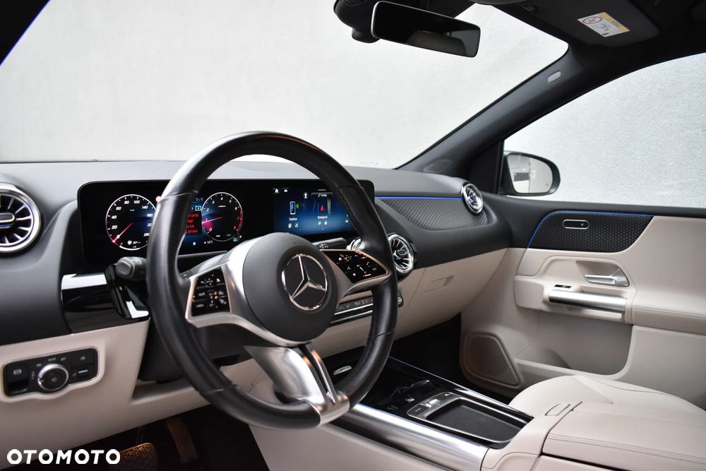 Mercedes-Benz Klasa B 200 7G-DCT Progressive - 12