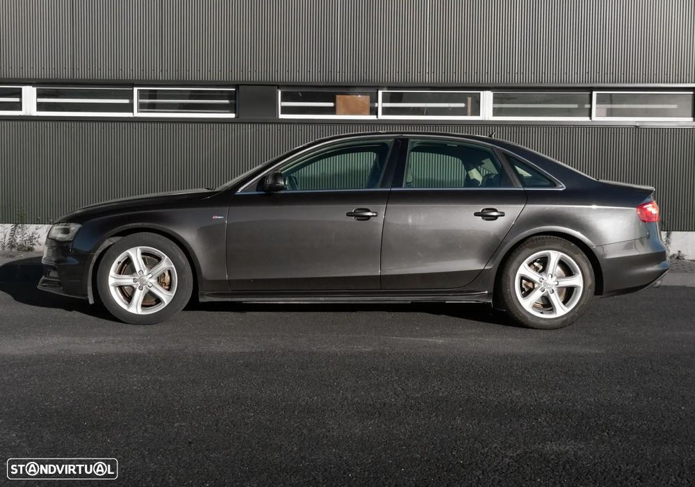 Audi A4 2.0 TDI Business Line S-line - 29